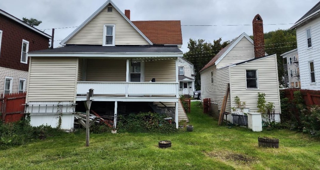 579 Burgess St, Berlin NH  03570-2803 exterior