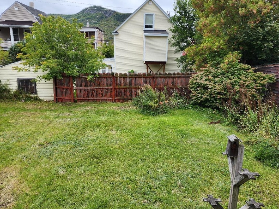 579 Burgess St, Berlin NH  03570-2803 exterior