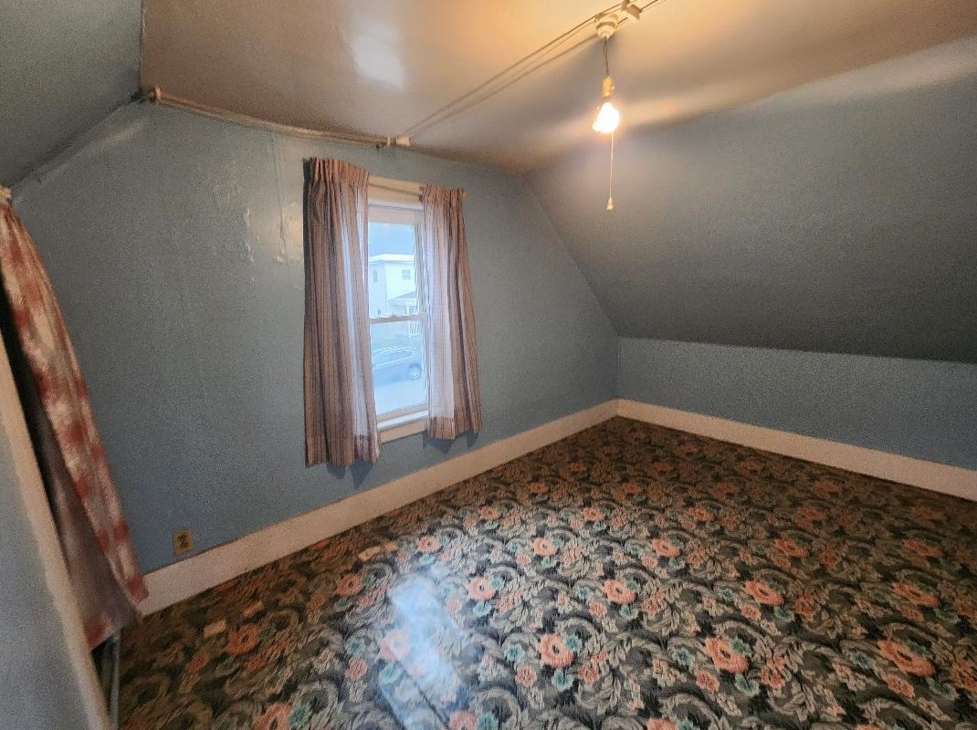 579 Burgess St, Berlin NH  03570-2803 exterior