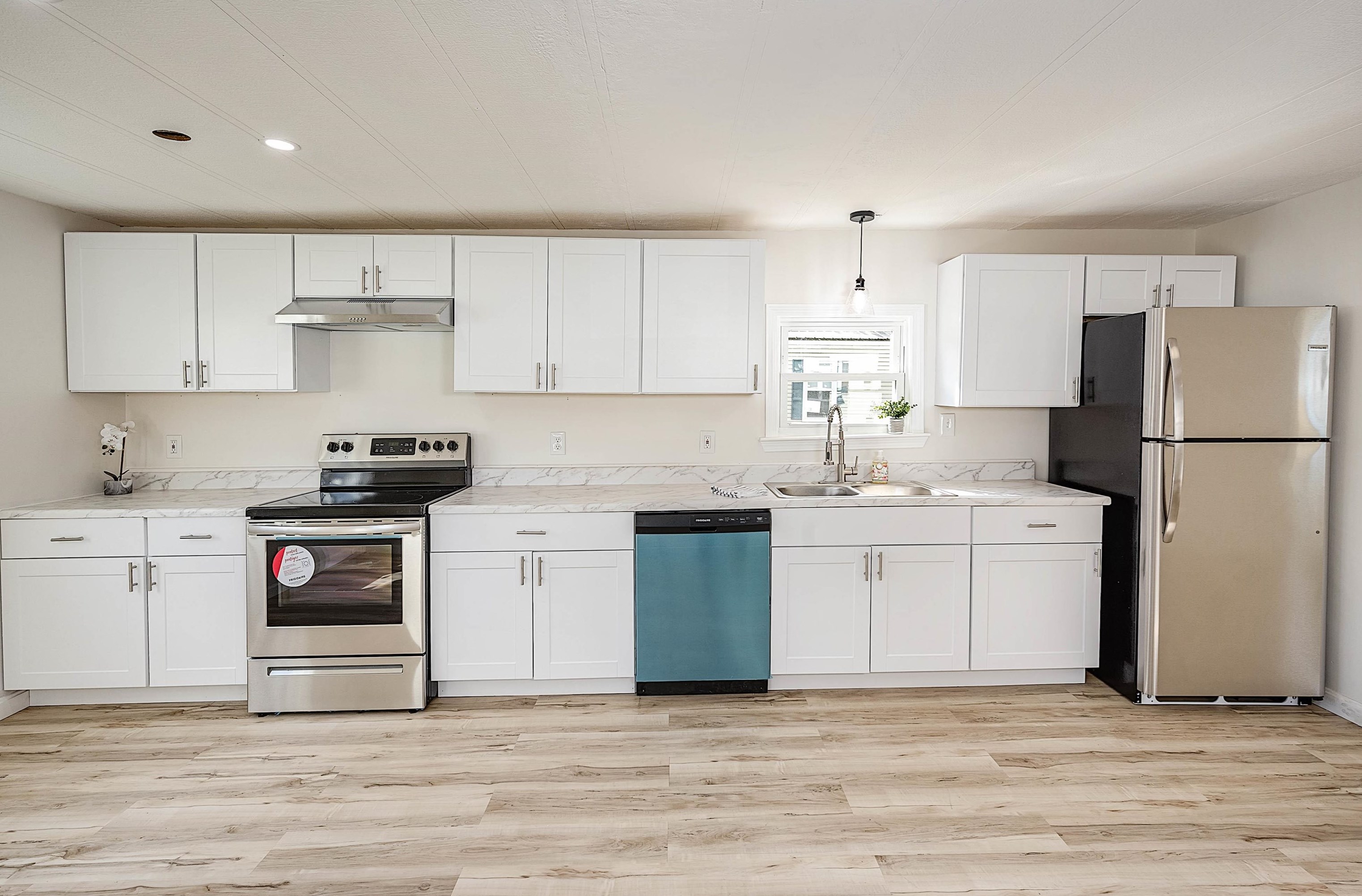 32 N Emperor Dr, Concord, NH 03303