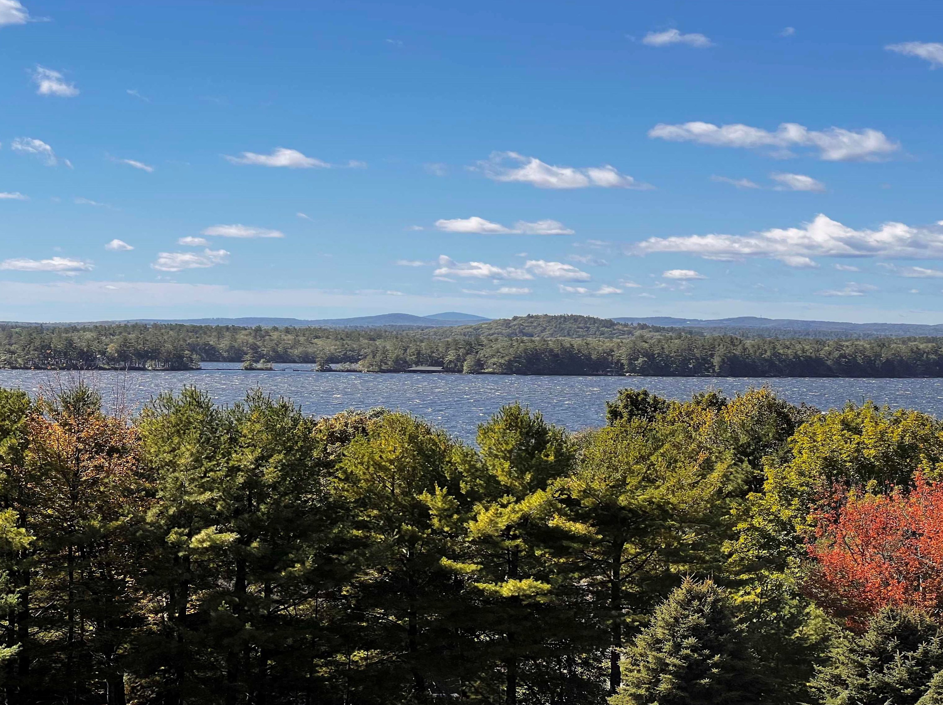 26 Topside Rd, Moultonborough, NH 03254-2584