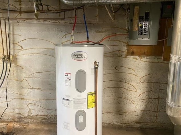 1870 Hutchins St, Berlin NH  03570-3545 exterior