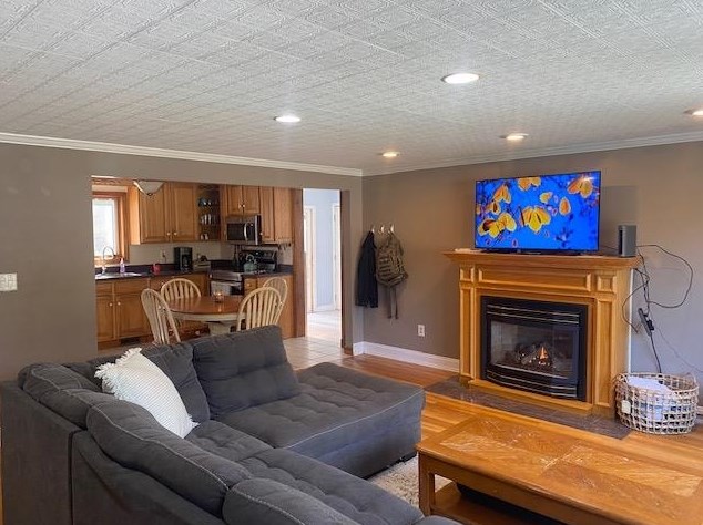 1870 Hutchins St, Berlin NH  03570-3545 exterior