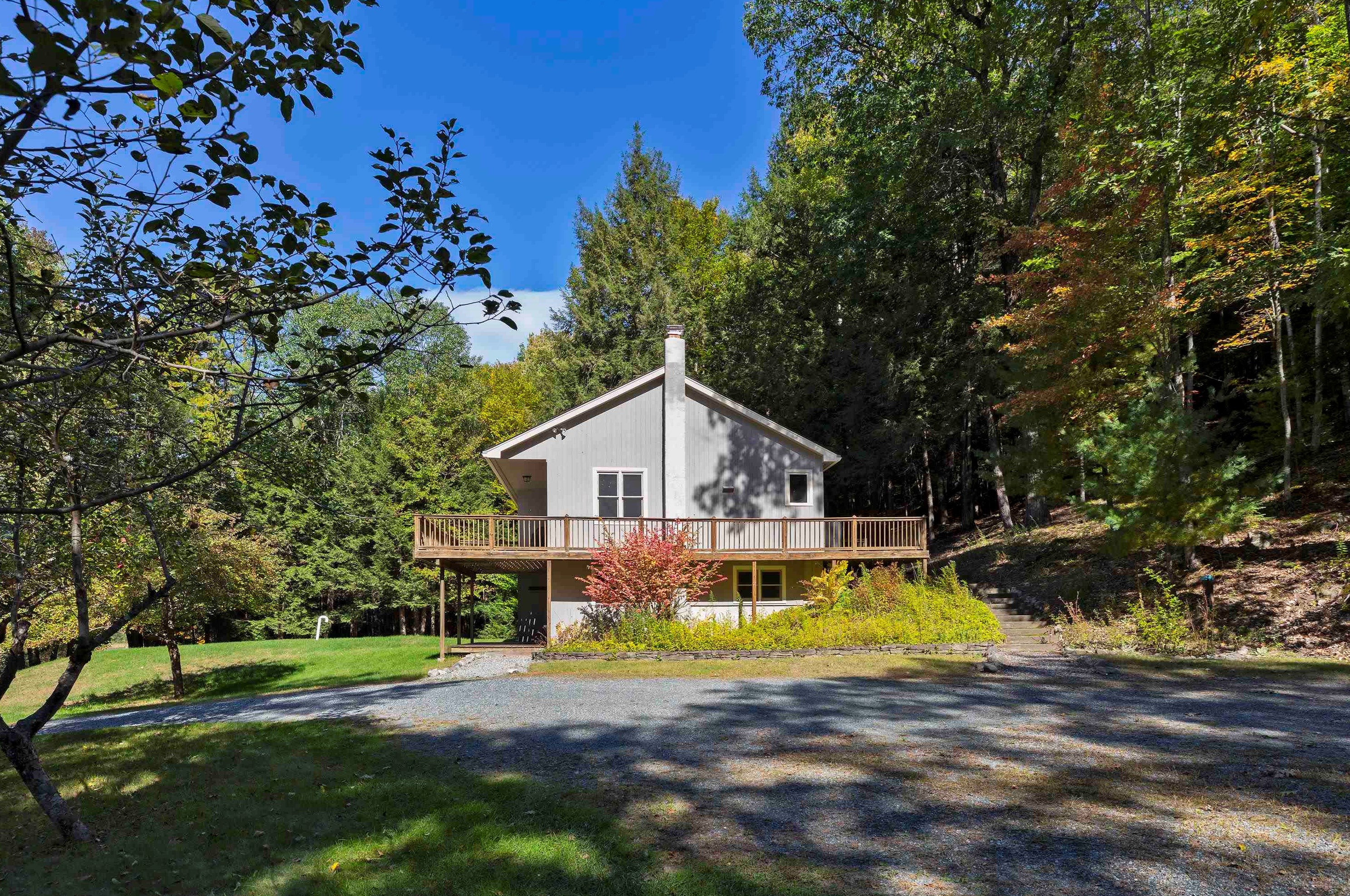 8 Old County Rd, Plainfield, NH 03781-5110