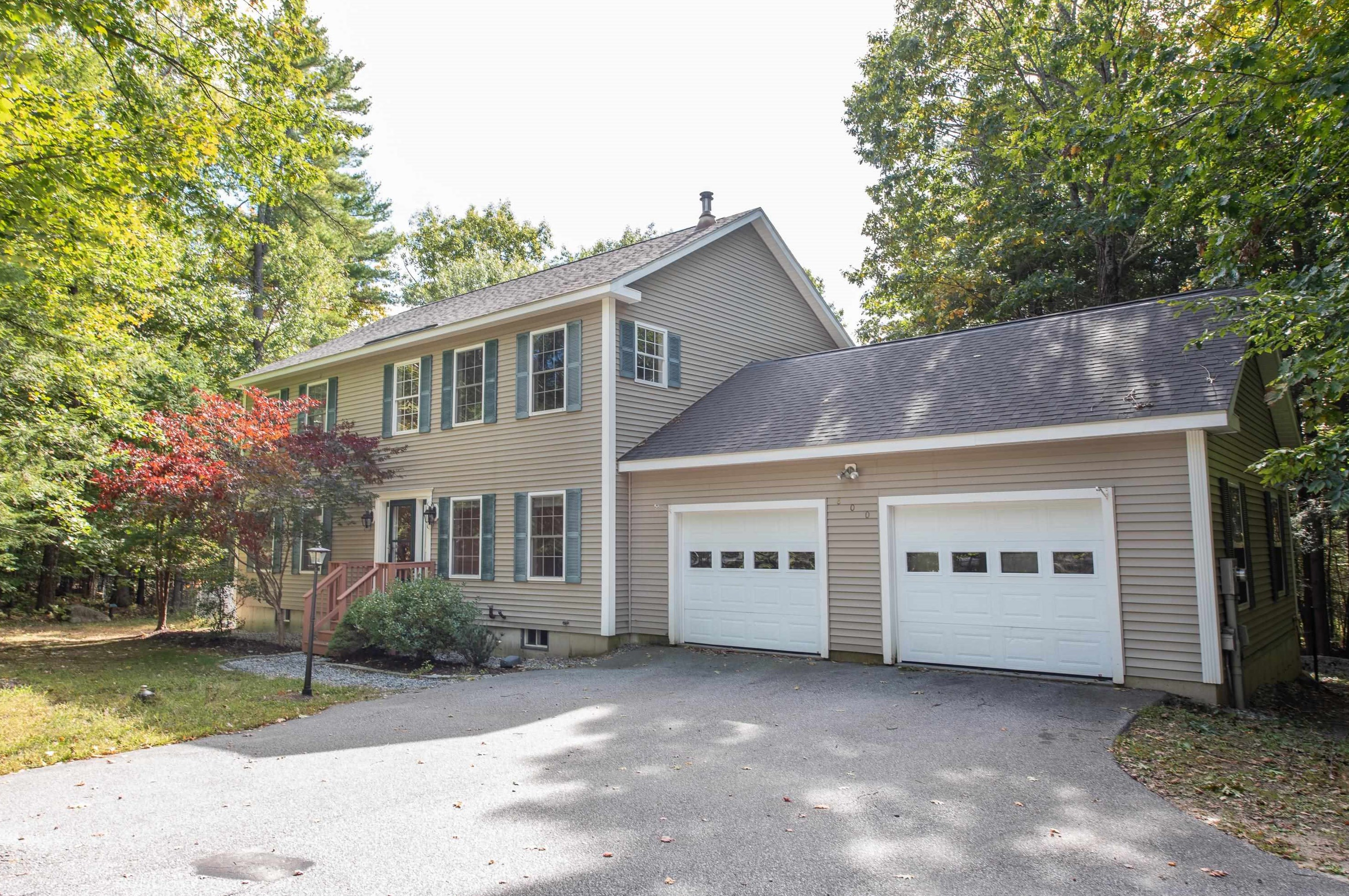 800 Moultonboro Neck Rd, Moultonborough, NH 03254-4747
