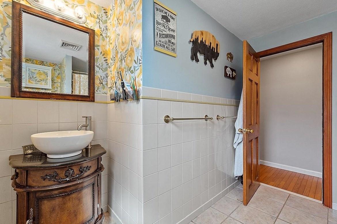 21 Jakes Ln, Merrimack NH 03054-3022 exterior