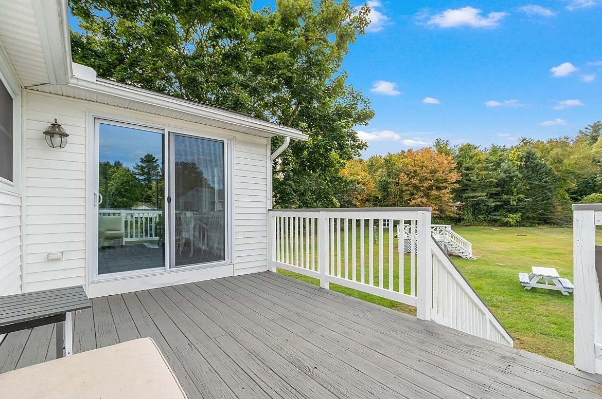 21 Jakes Ln, Merrimack NH 03054-3022 exterior