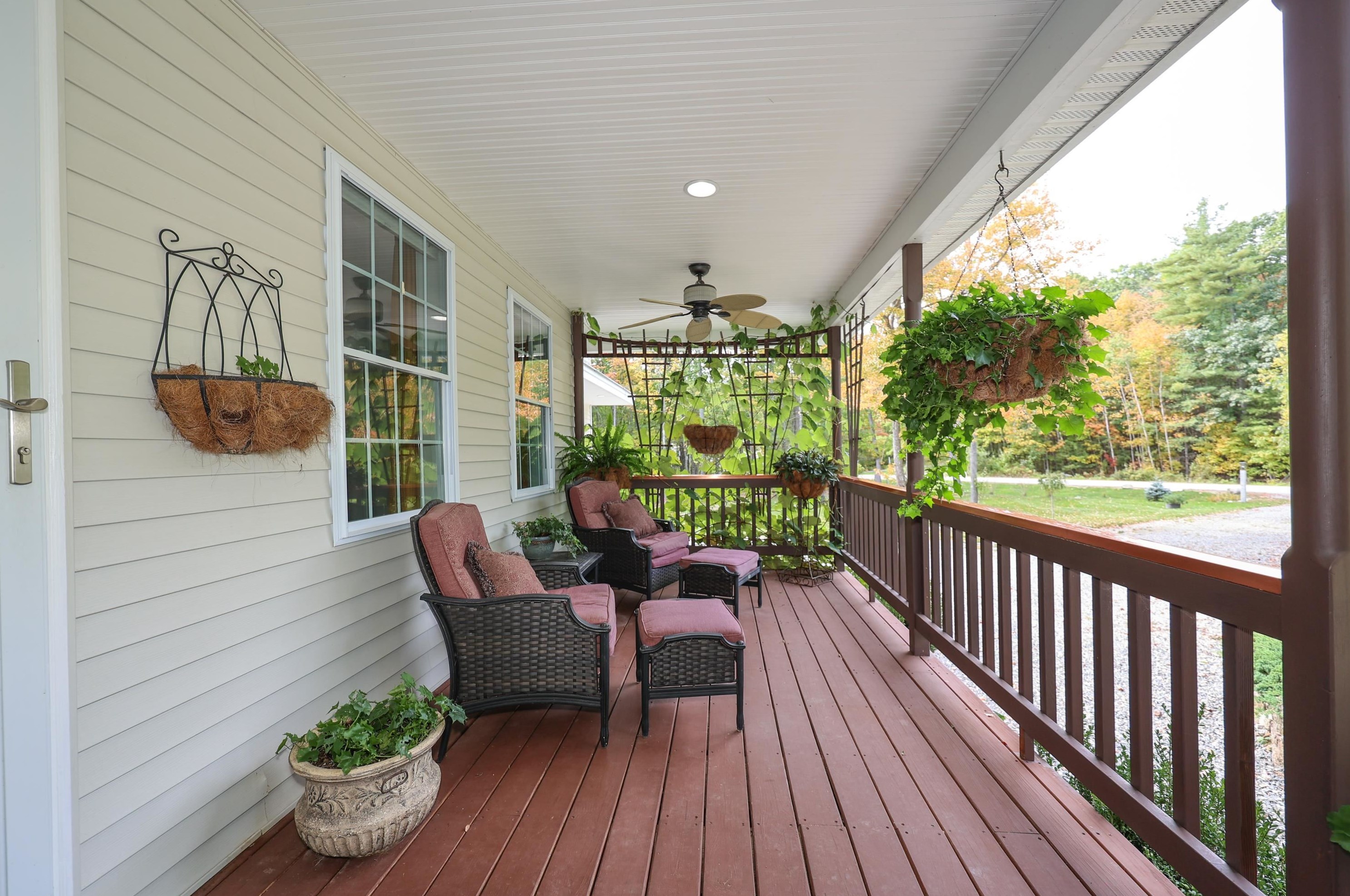 69 Heather Cir, Auburn, NH 03032