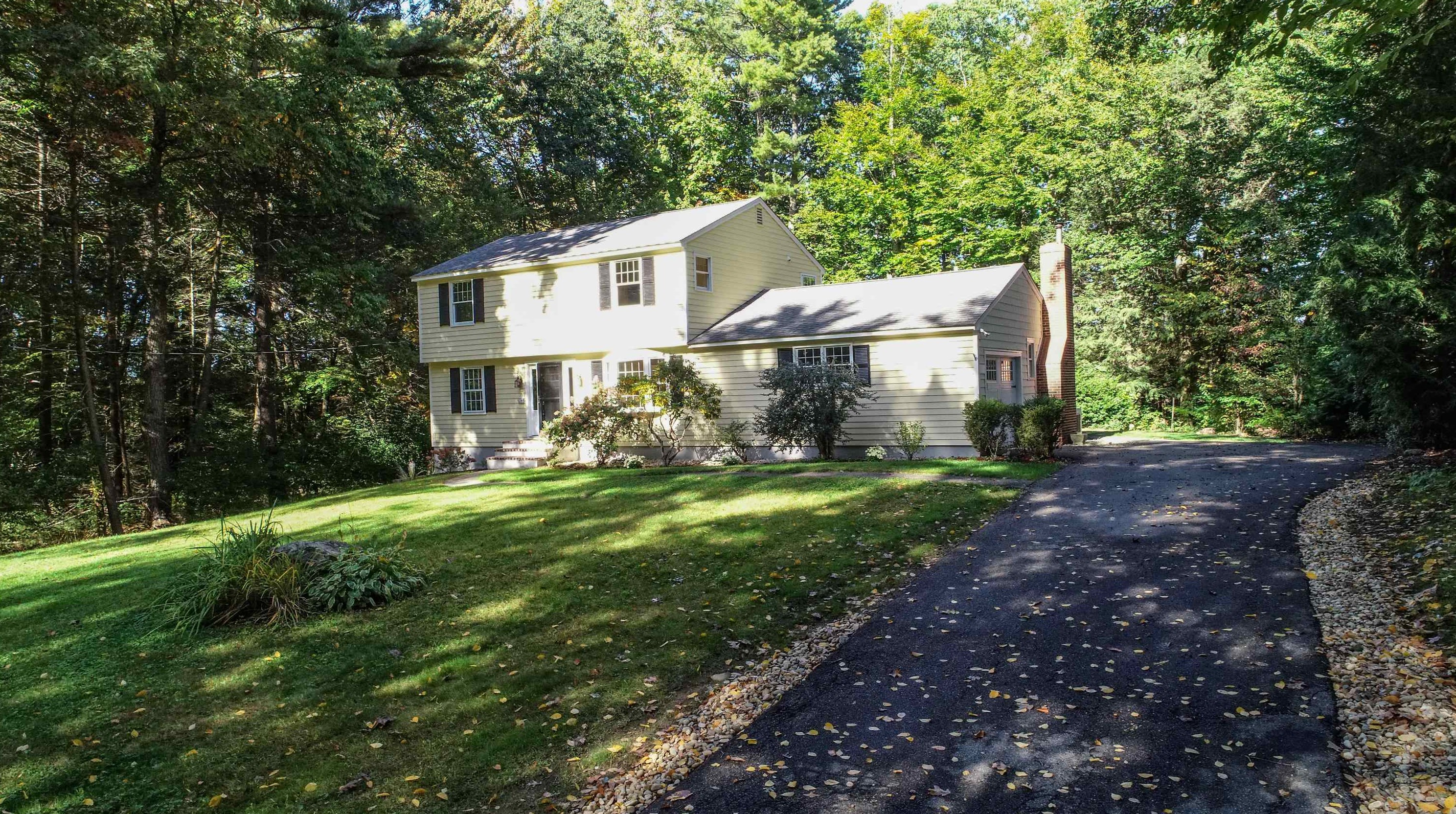 17 Kimberly Dr, North Hampton, NH 03862