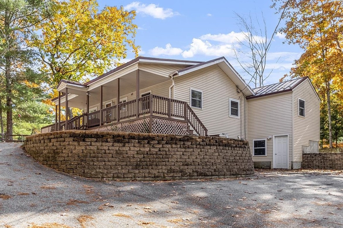 26 View Point Ln, Wakefield, NH 03830