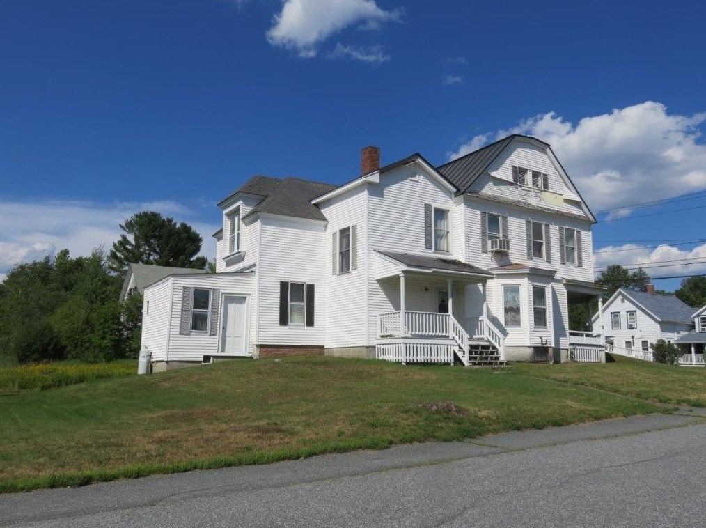 17 Canaan St, Orange, NH 03741