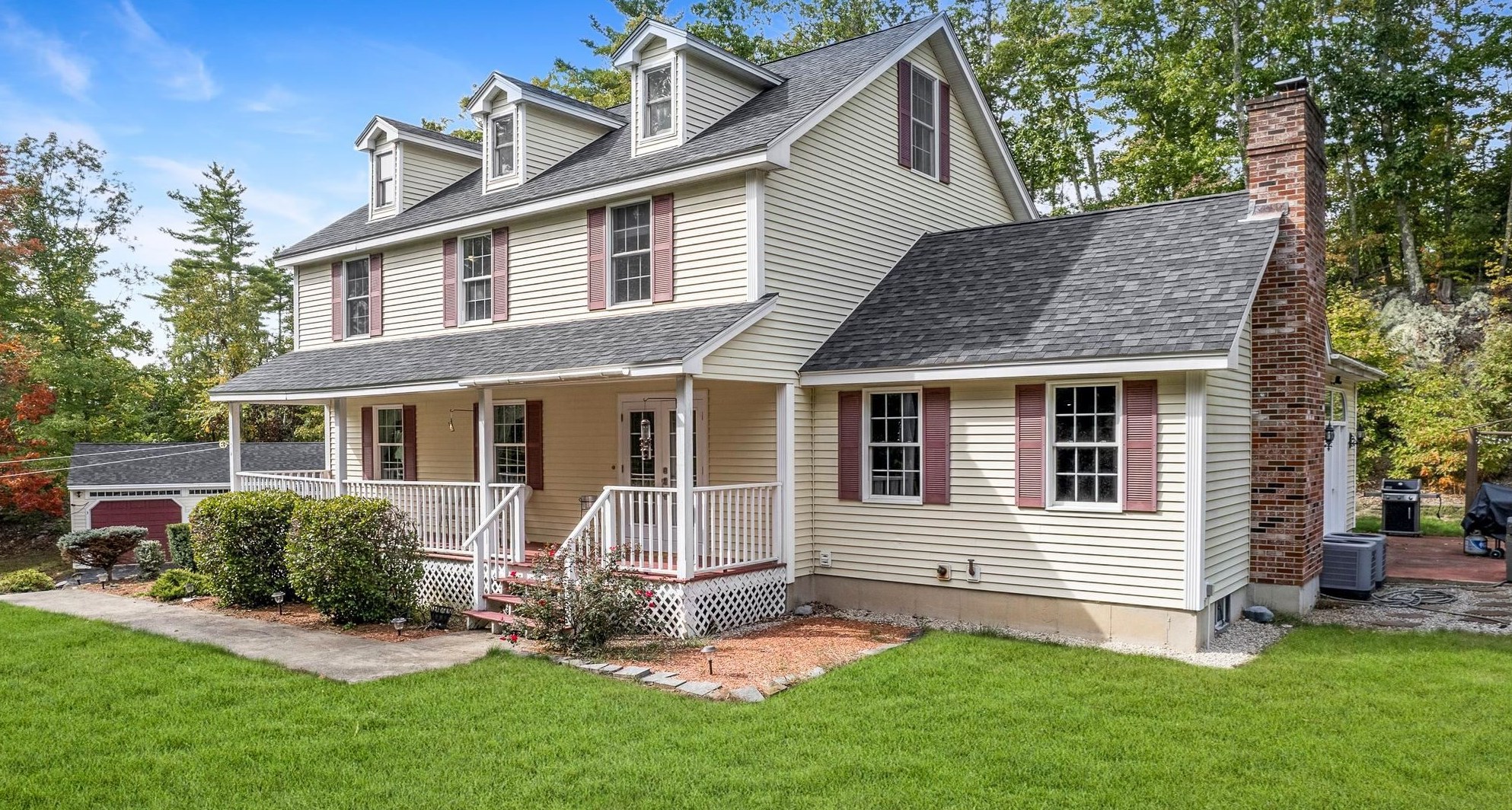 3 Century Dr, Raymond, NH 03077
