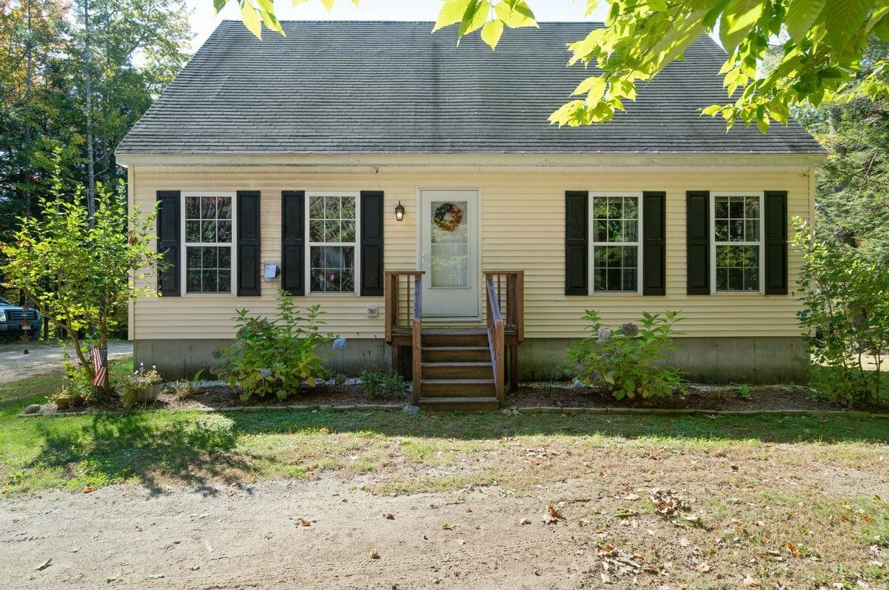 87 Garney Rd, Wakefield, NH 03872