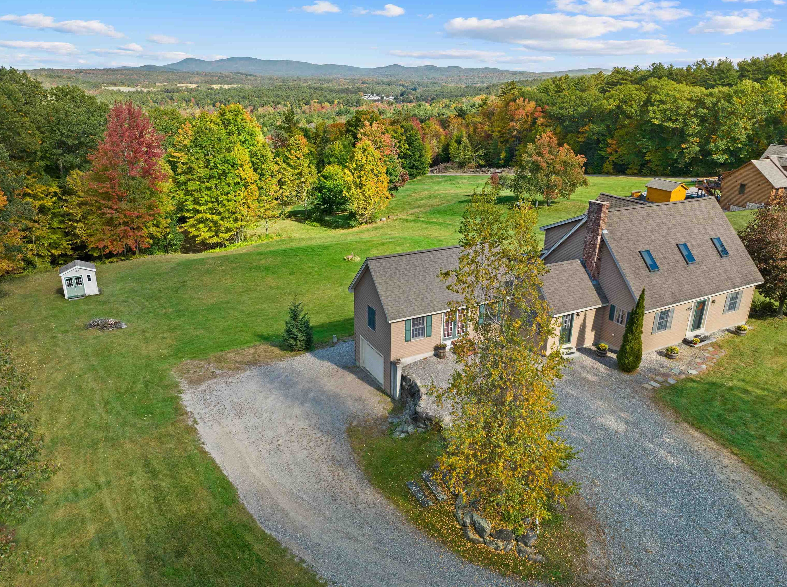 376 Shaker Rd, Tilton, NH 03276