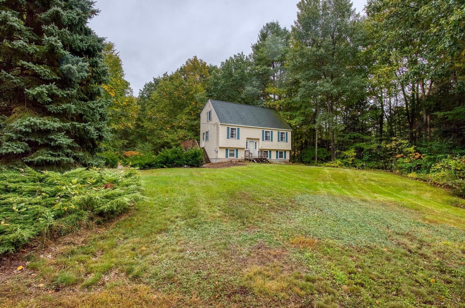 21 Colby Rd, Kingston, NH 03848