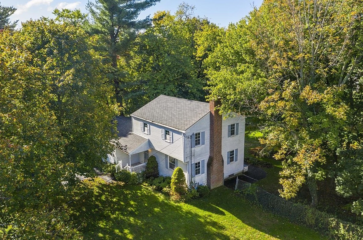 6 Highland Ave, Atkinson, NH 03811