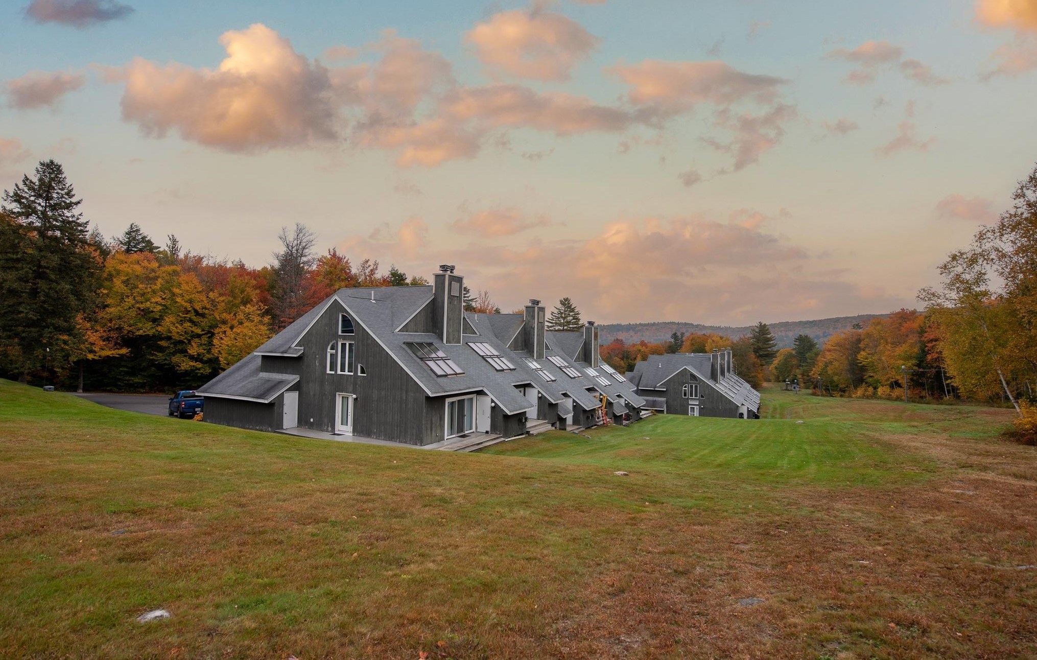 43 Tenney Brook Rd, Bridgewater NH 03264-3043 exterior