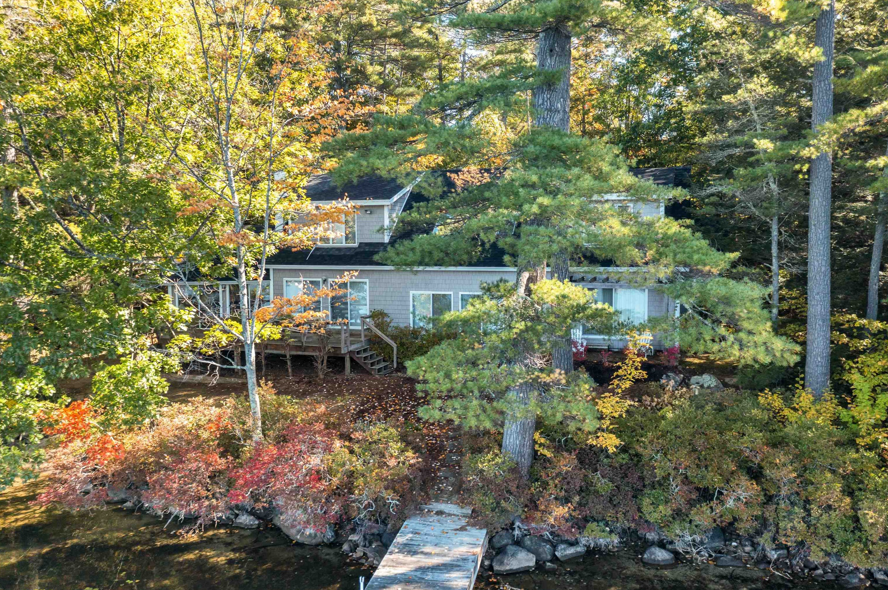 31 Tuftonboro Neck Rd, Tuftonboro, NH 03853-6356
