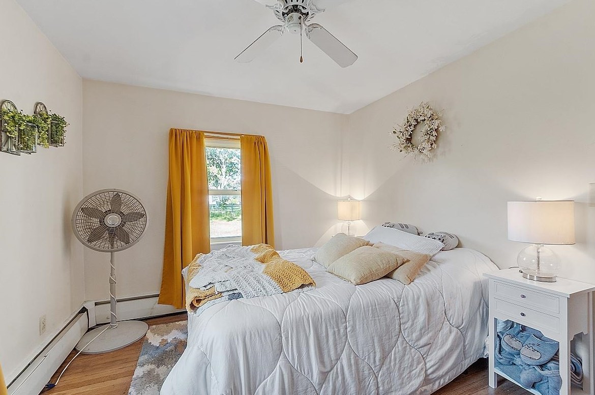 20 Ledge Rd, Hudson NH  03051-3720 exterior