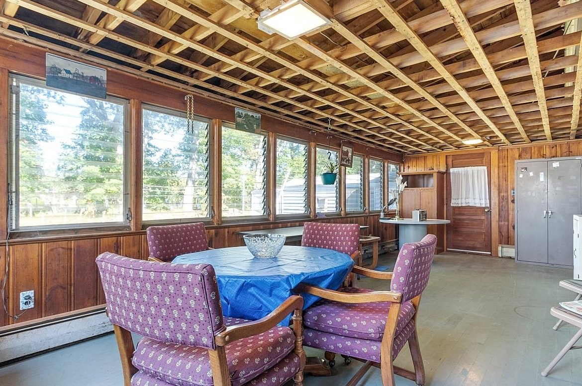 20 Ledge Rd, Hudson NH  03051-3720 exterior