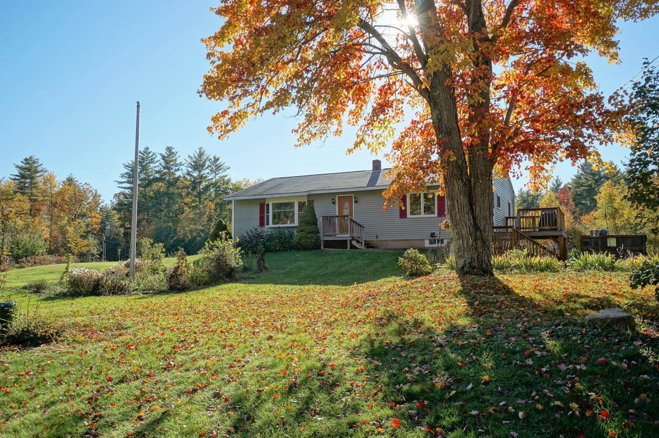 112 Chester Tpke, Manchester, NH 03106-2307