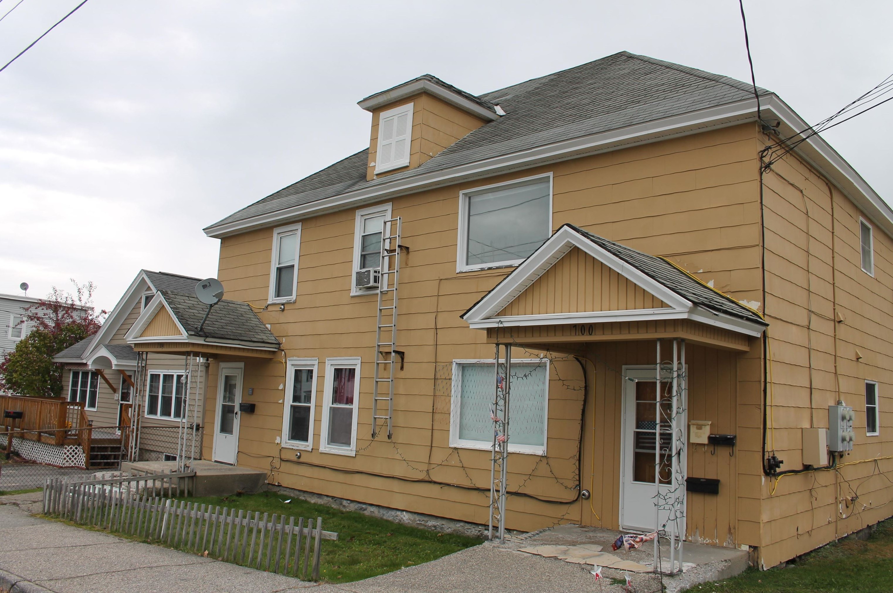 700 3rd Ave, Berlin, NH 03570-1626