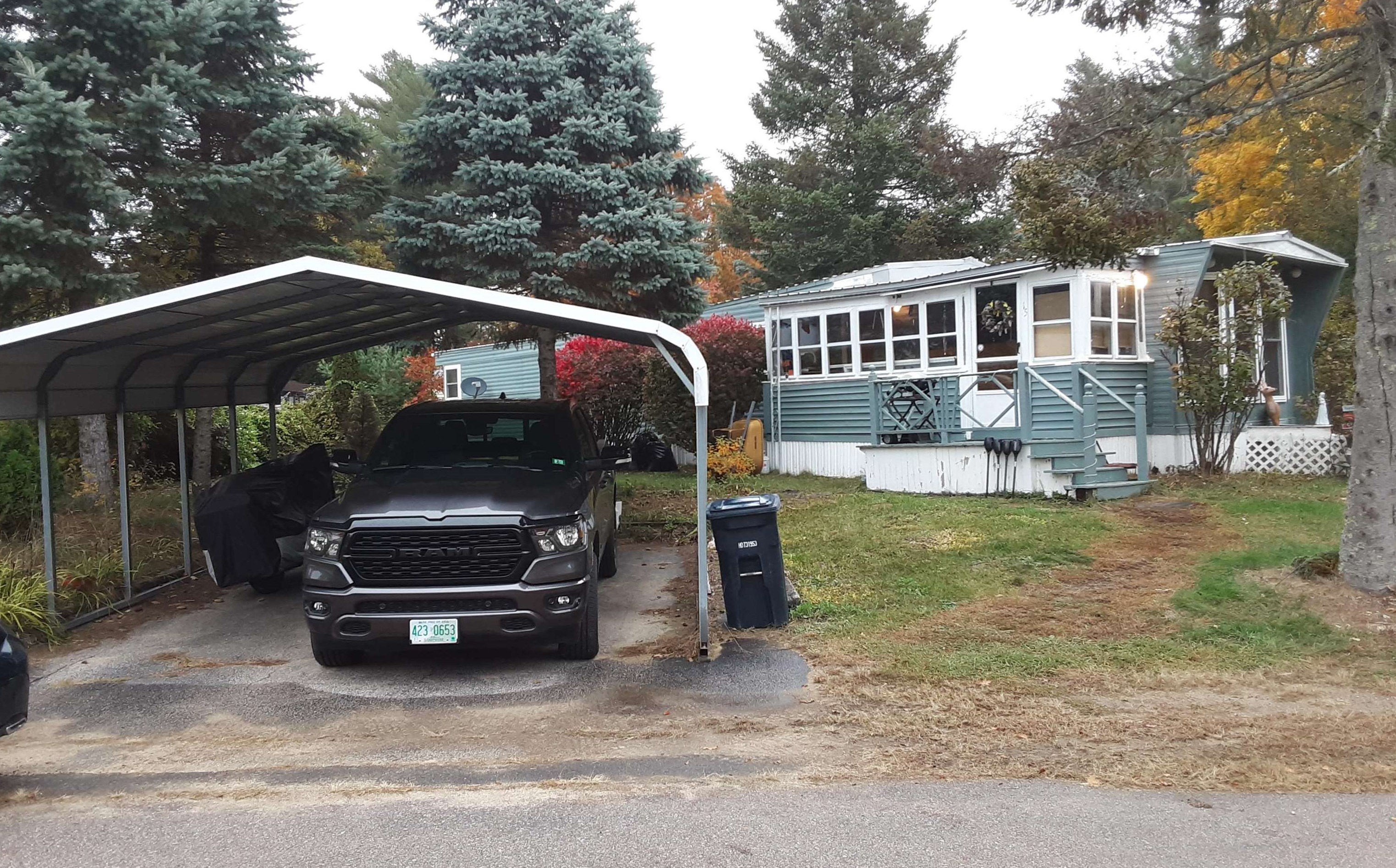 15 Knights Ln, Chichester, NH 03234