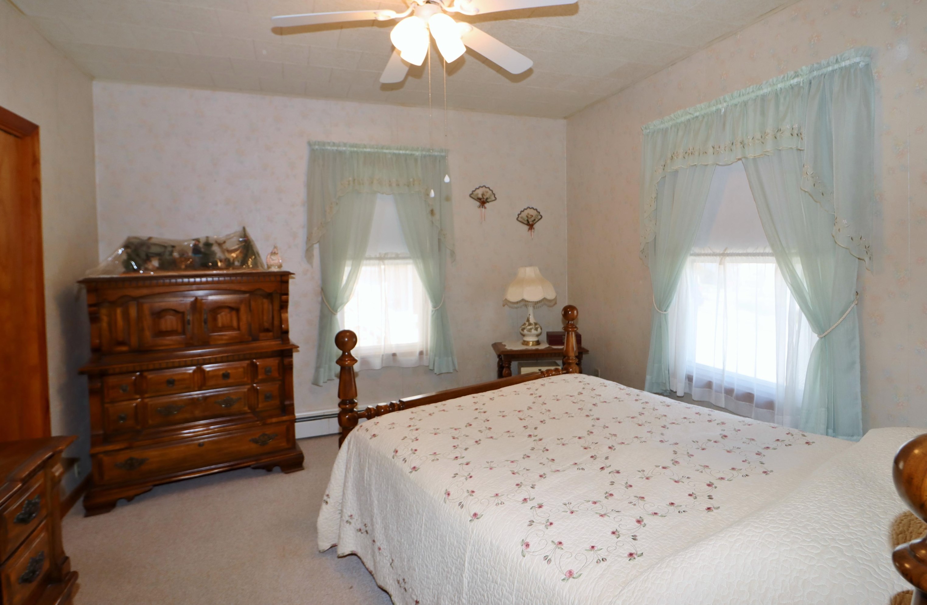 168 Blanchard St, Berlin NH 03570-2009 exterior