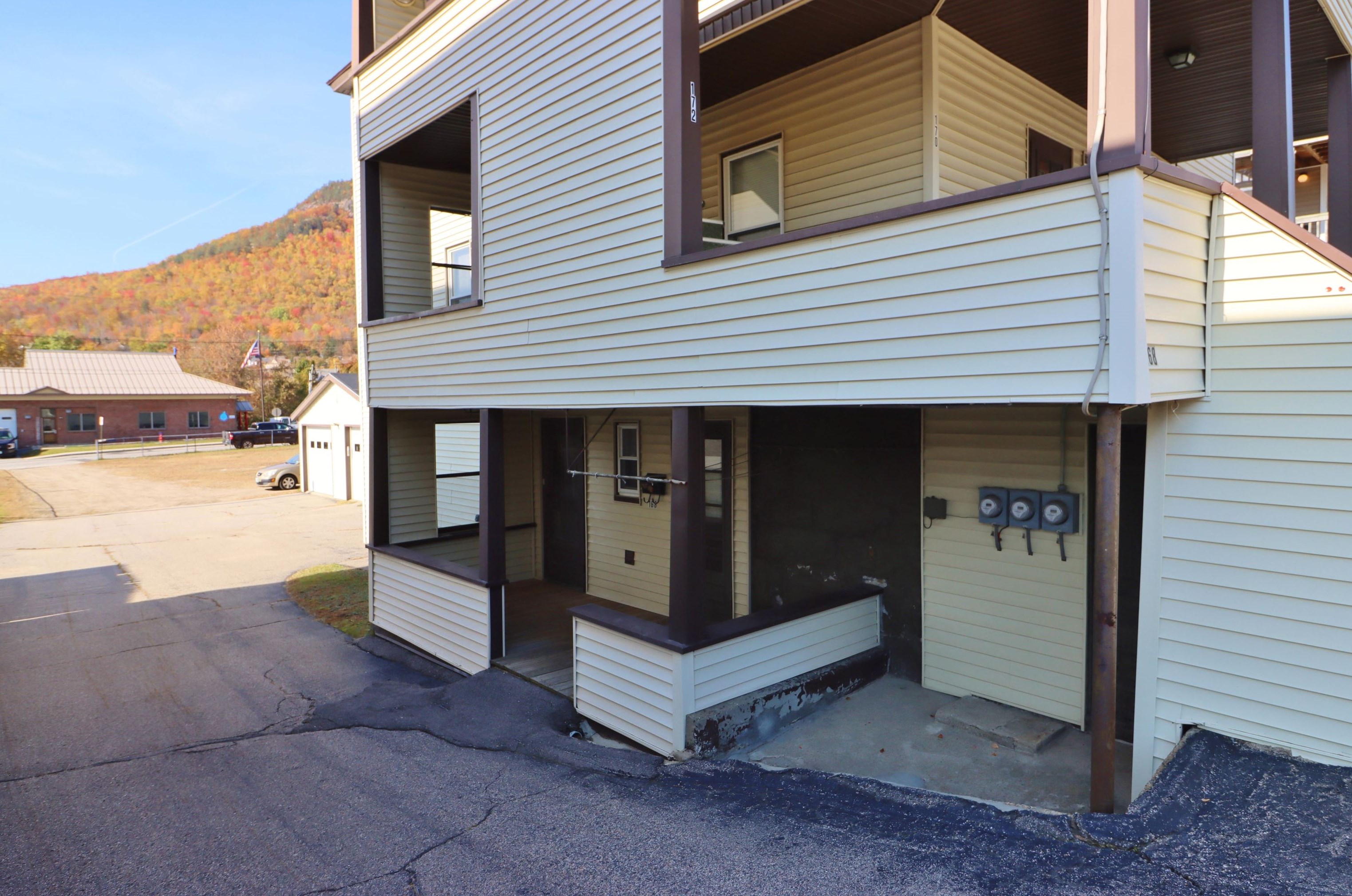 168 Blanchard St, Berlin NH 03570-2009 exterior