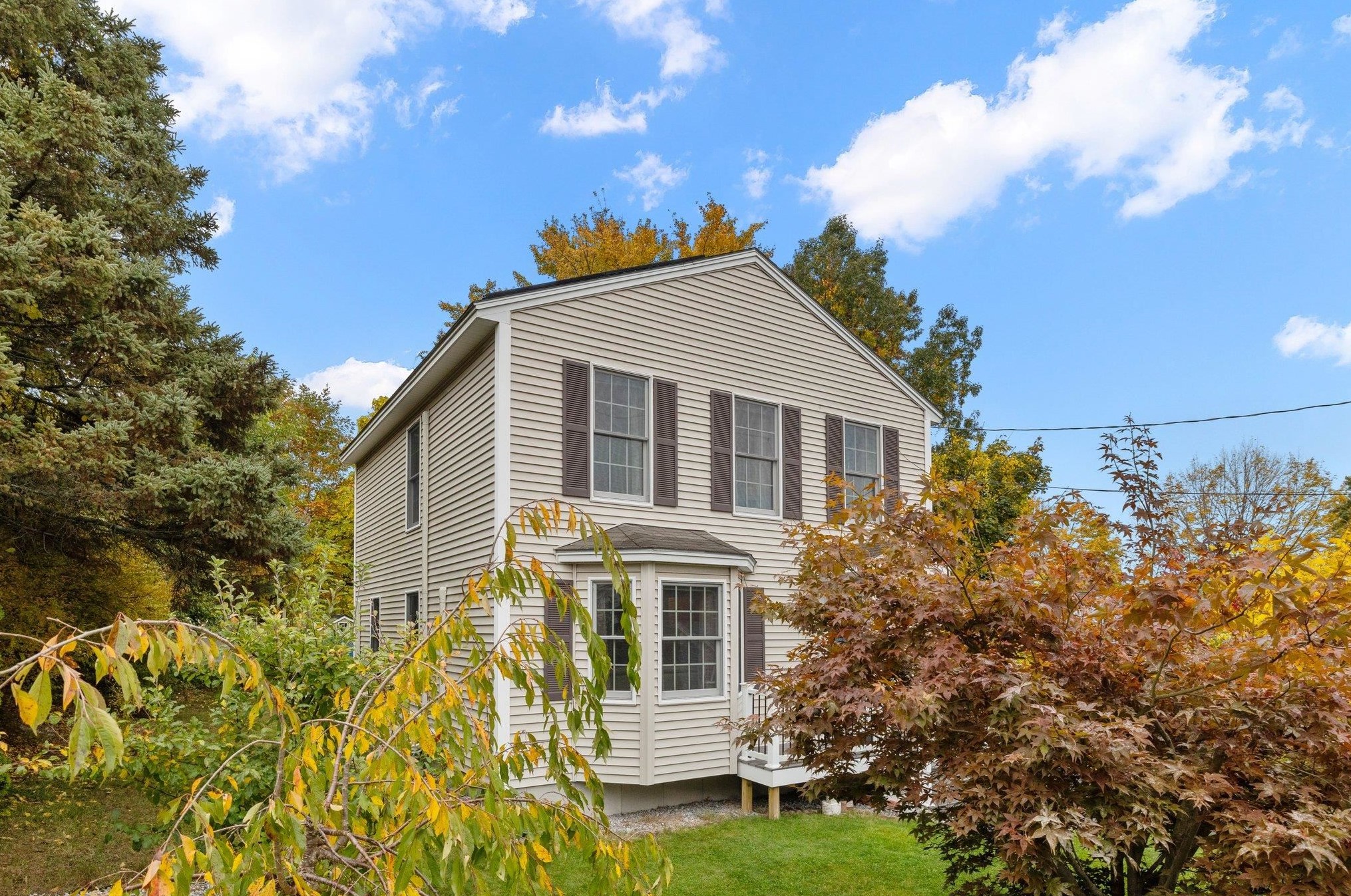 49 Tarbell St, Manchester, NH 03104-4534