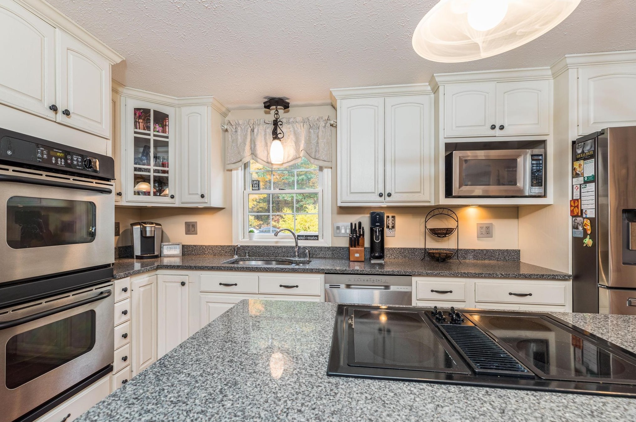 34 Windover Ln, Merrimack NH 03054-2663 exterior