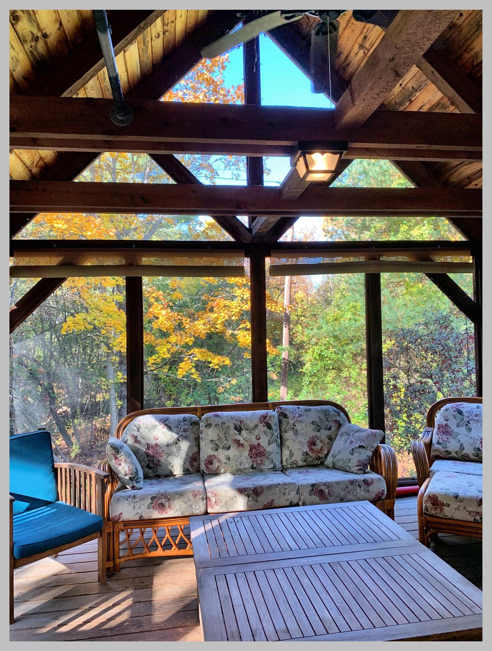 4 Chaddarin Ln, Bridgewater NH 03264-4409 exterior