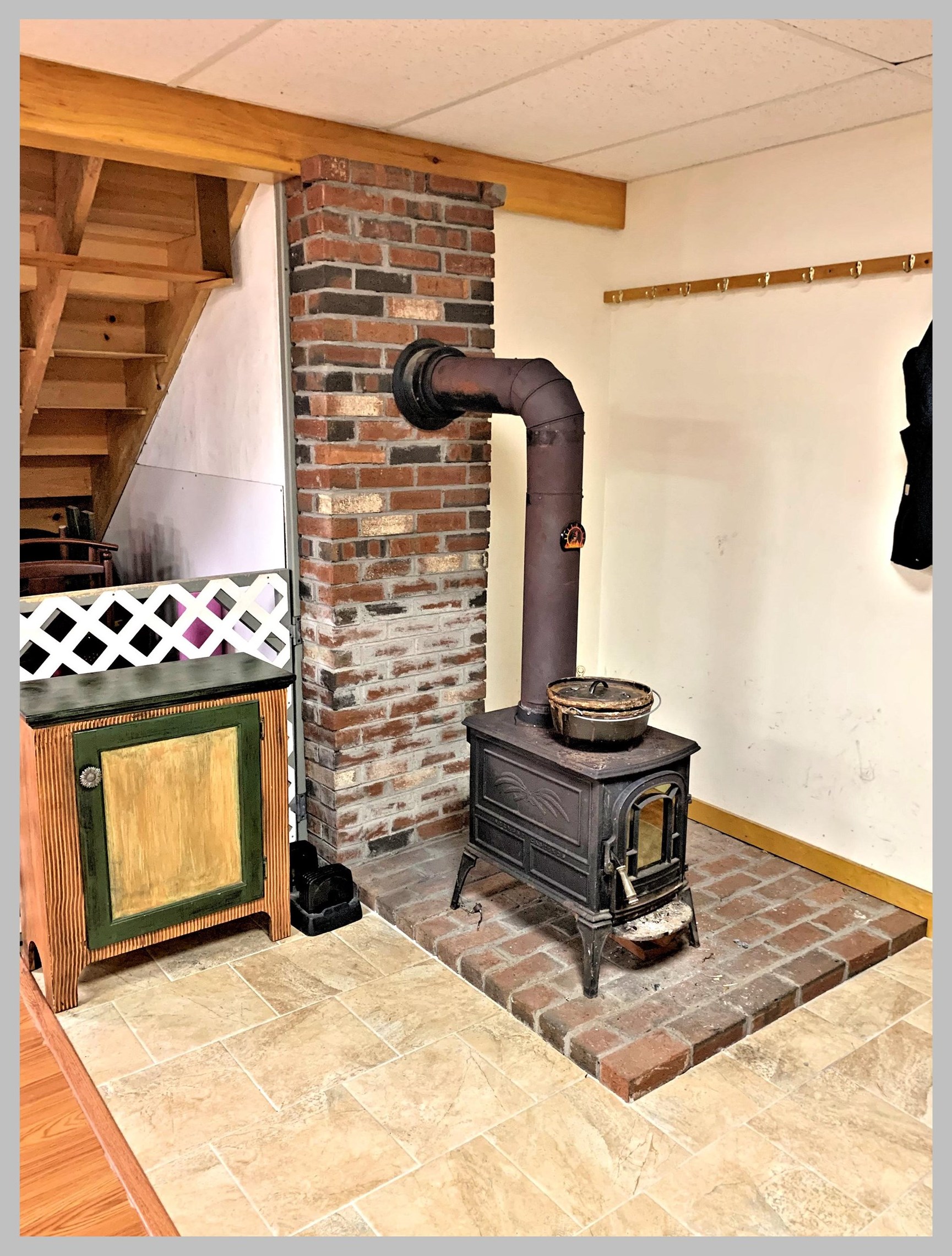 4 Chaddarin Ln, Bridgewater NH 03264-4409 exterior