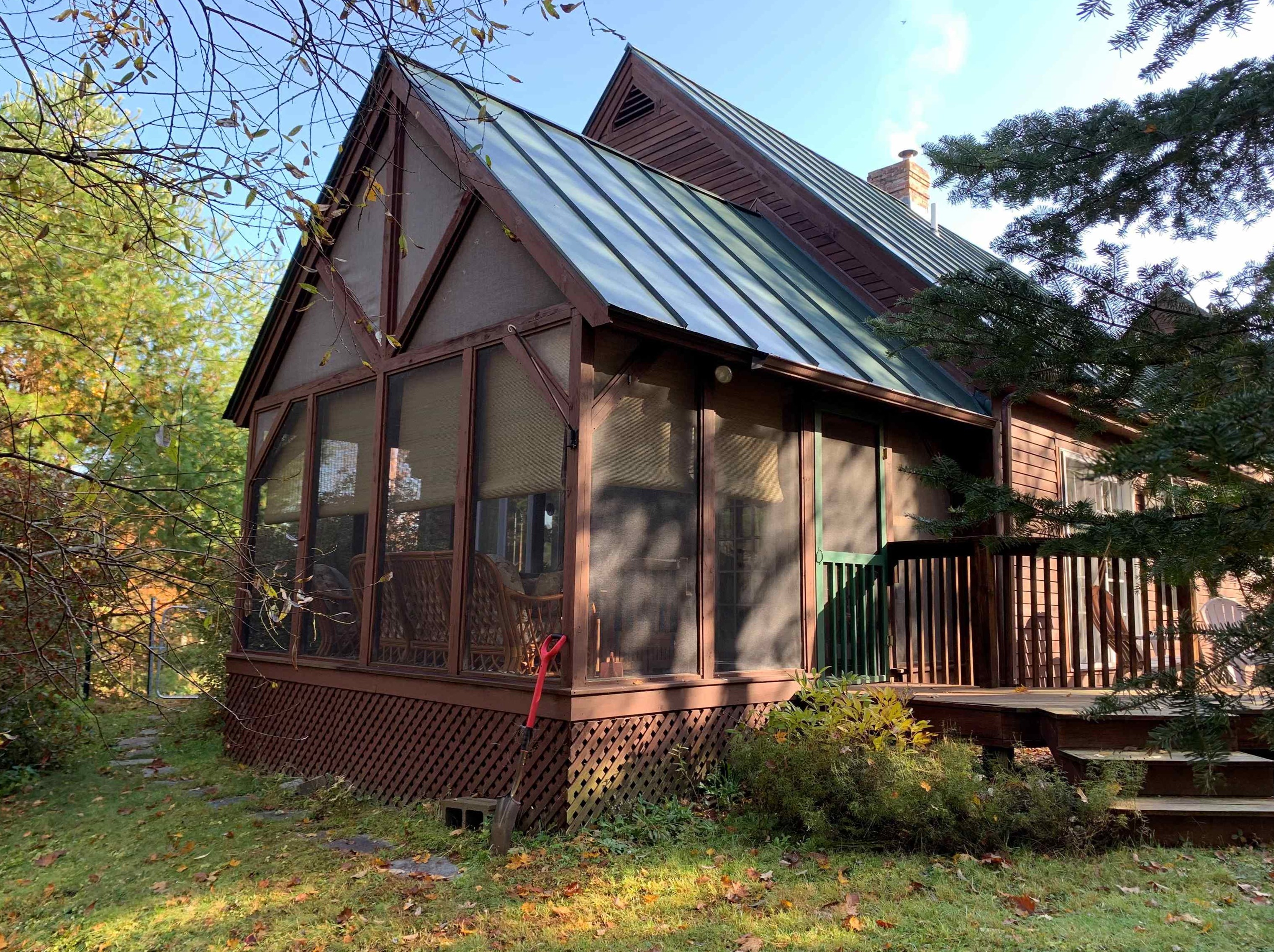 4 Chaddarin Ln, Bridgewater NH  03264-4400 exterior