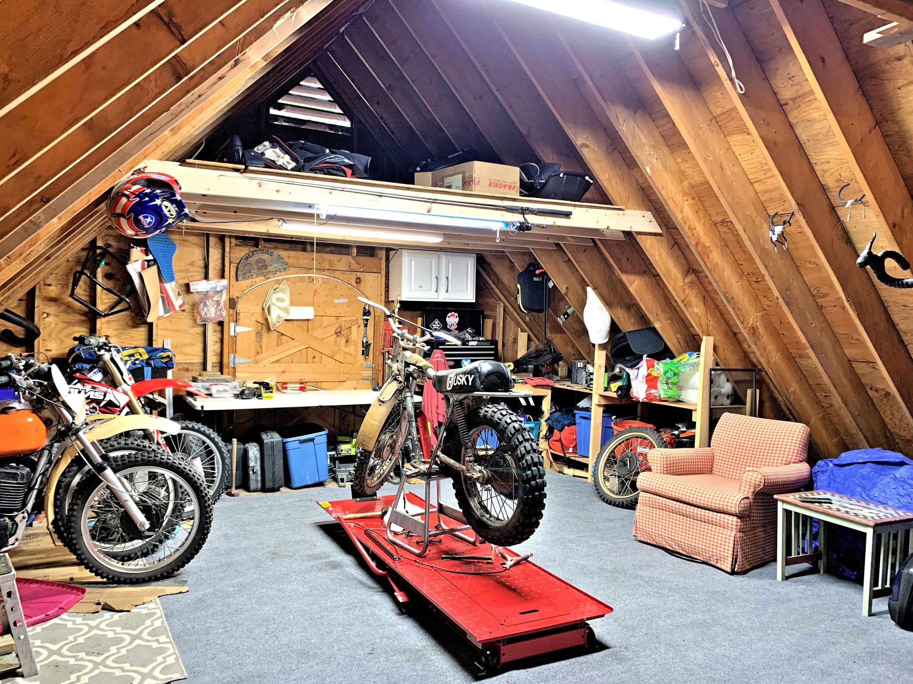 4 Chaddarin Ln, Bridgewater NH 03264-4409 exterior