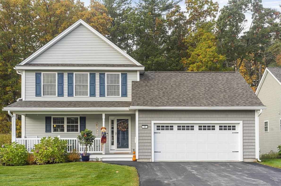 17 Tiffany Cir, Hudson, NH exterior
