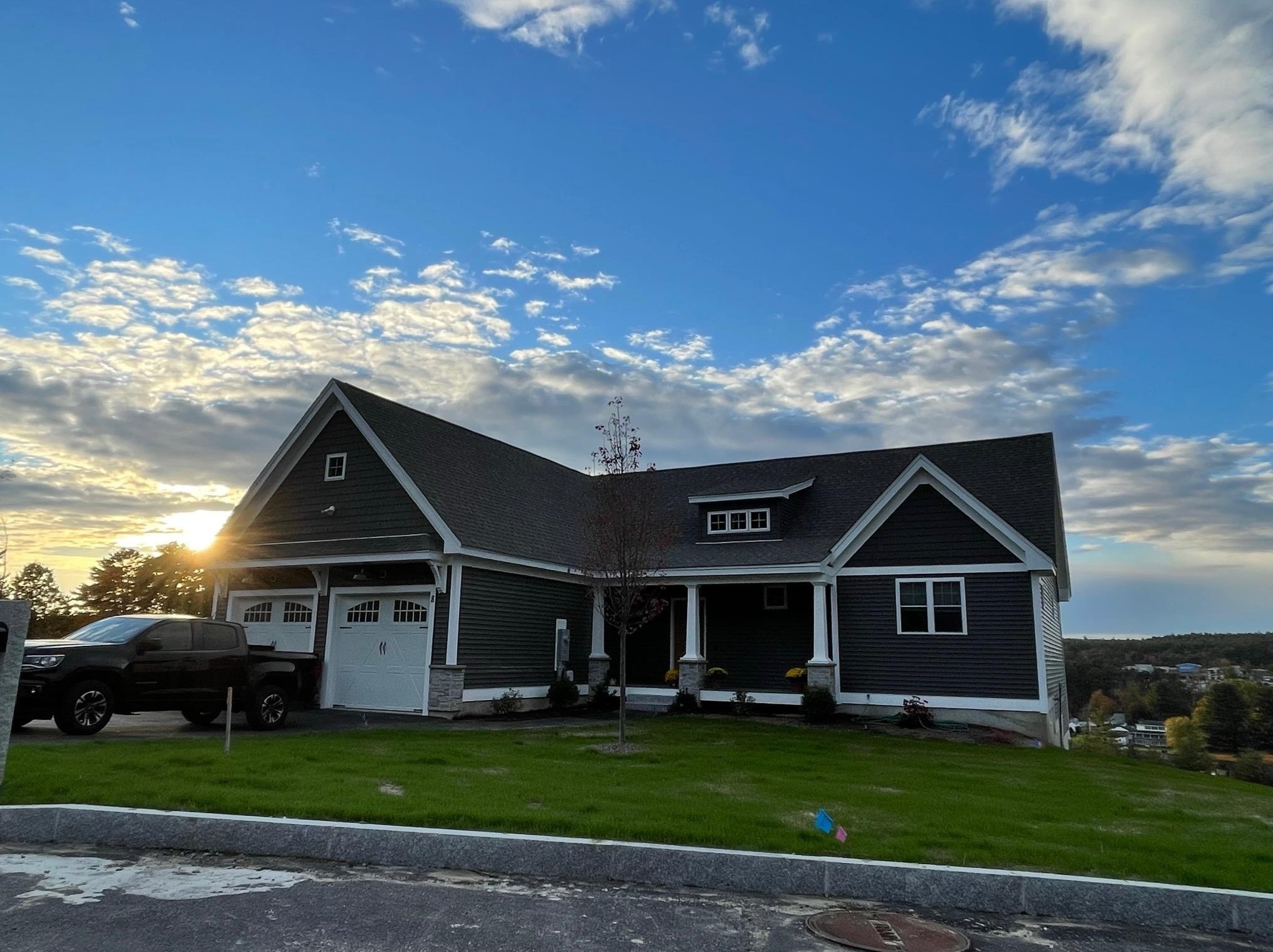 78 Arthur Ave, Manchester, NH 03104-1400