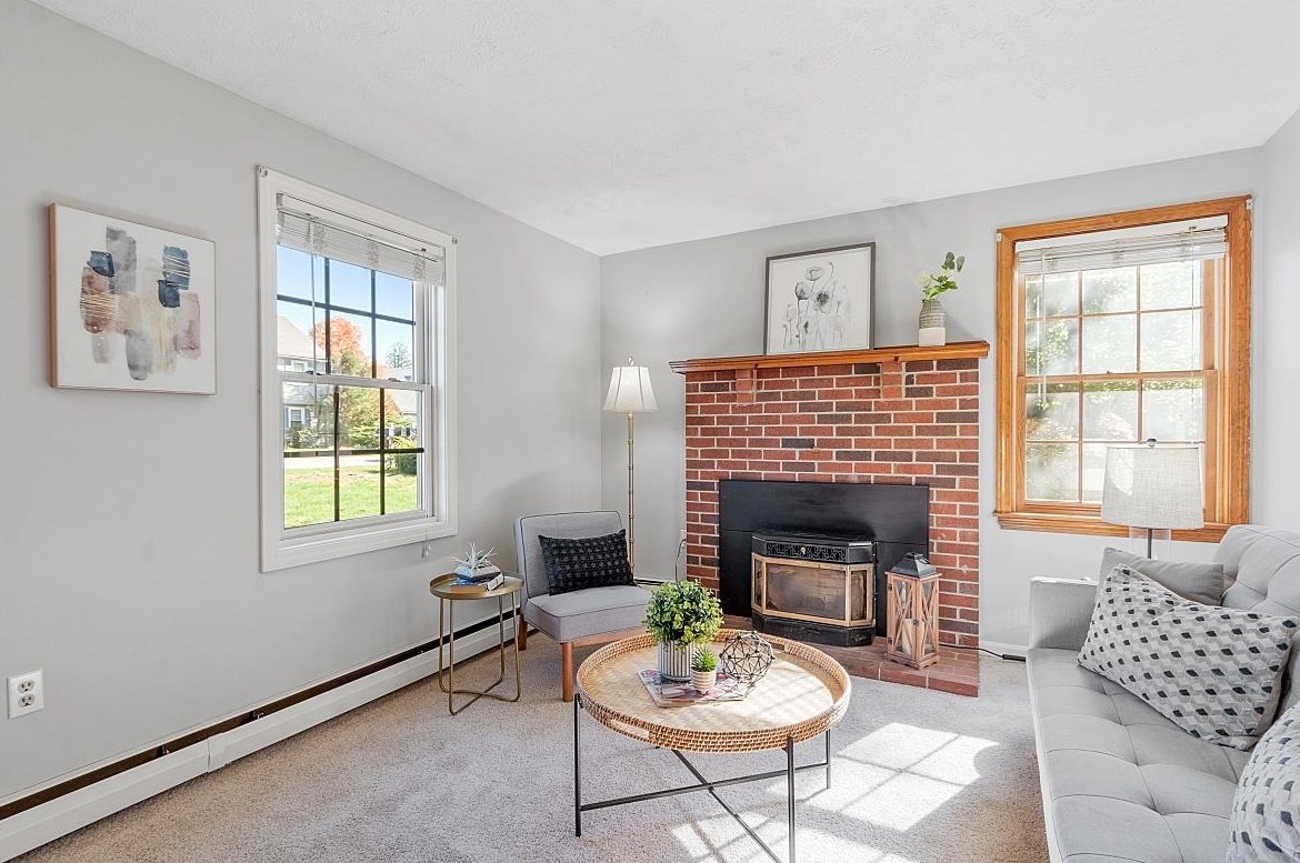 7 Winding Brk Ln, Merrimack NH 03054-2822 exterior