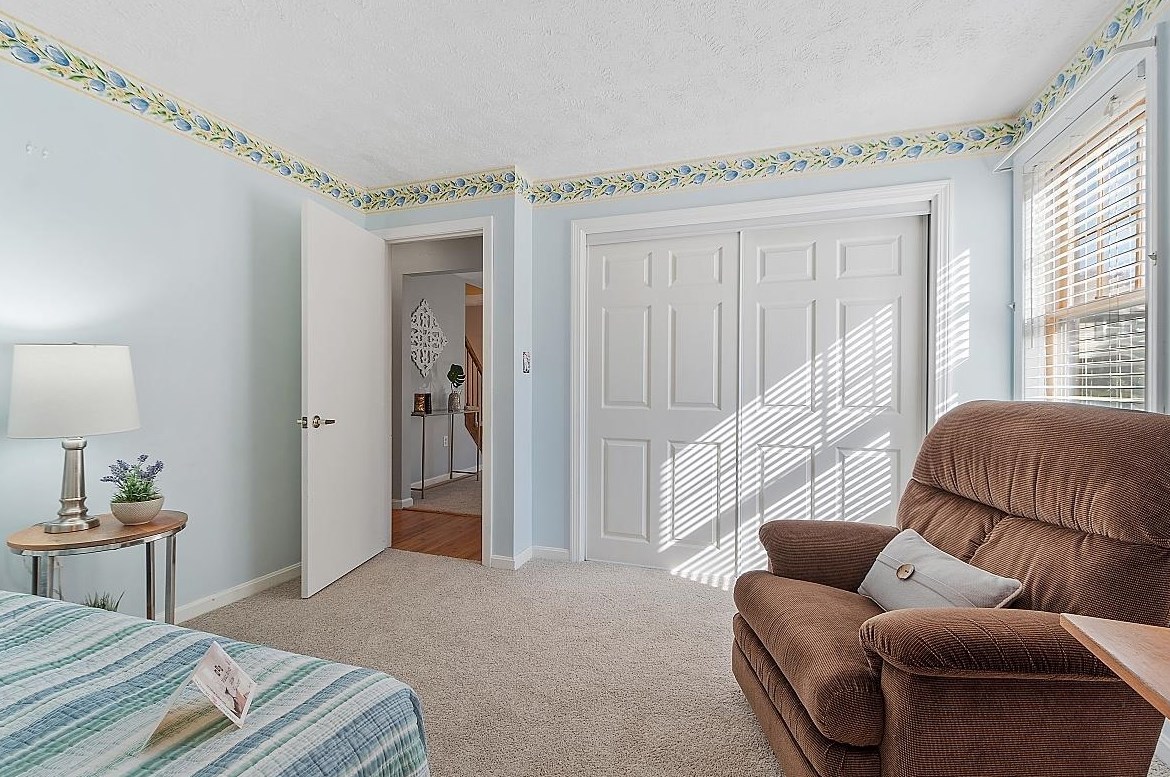 7 Winding Brk Ln, Merrimack NH 03054-2822 exterior