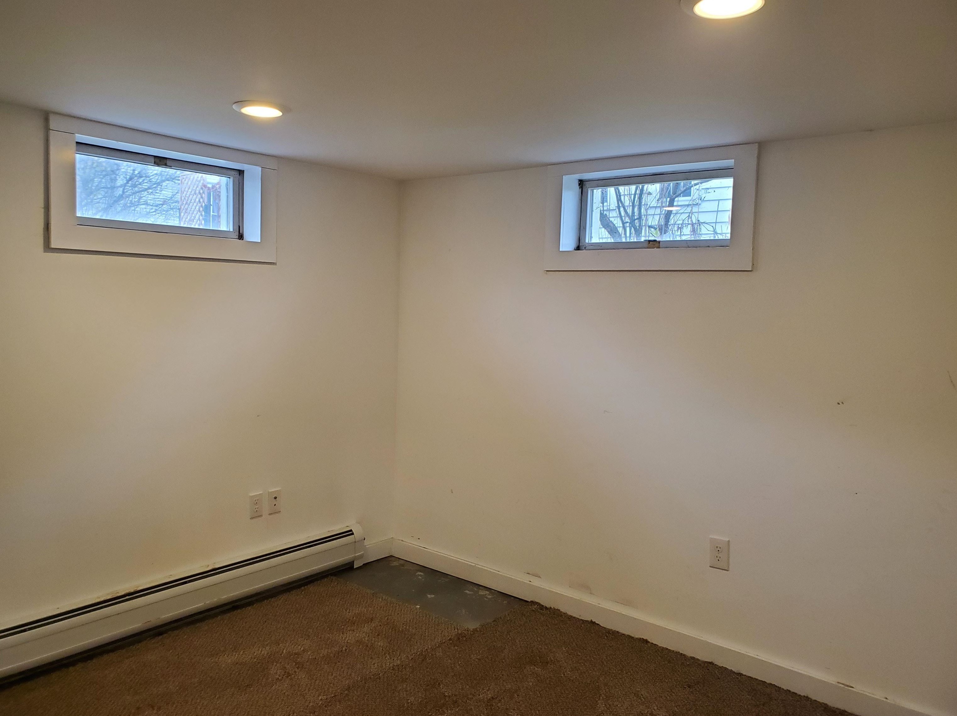 39 Grn St, Lebanon NH 03766-1716 exterior