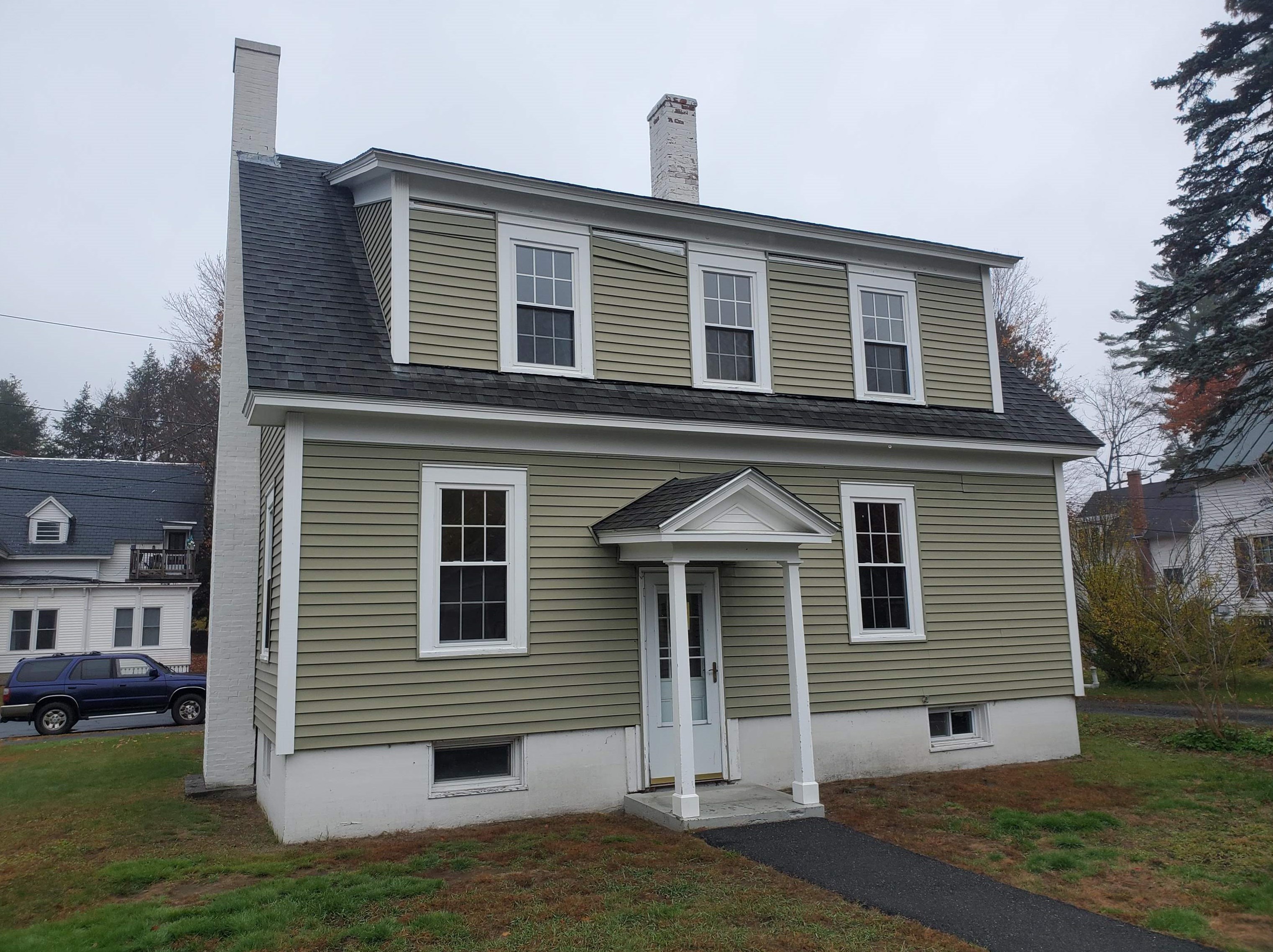 39 Green St, Lebanon NH  03766-1707 exterior