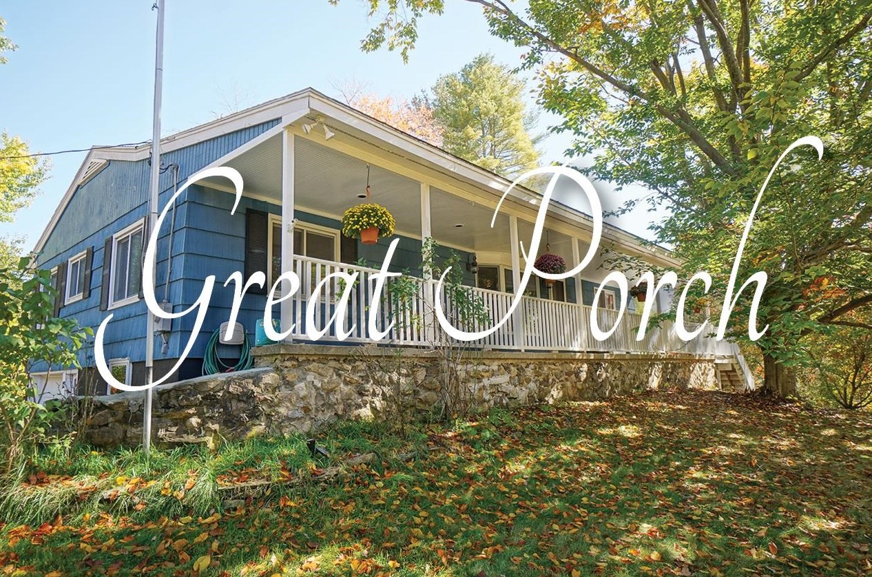 12 Berry Rd, Derry, NH 03038