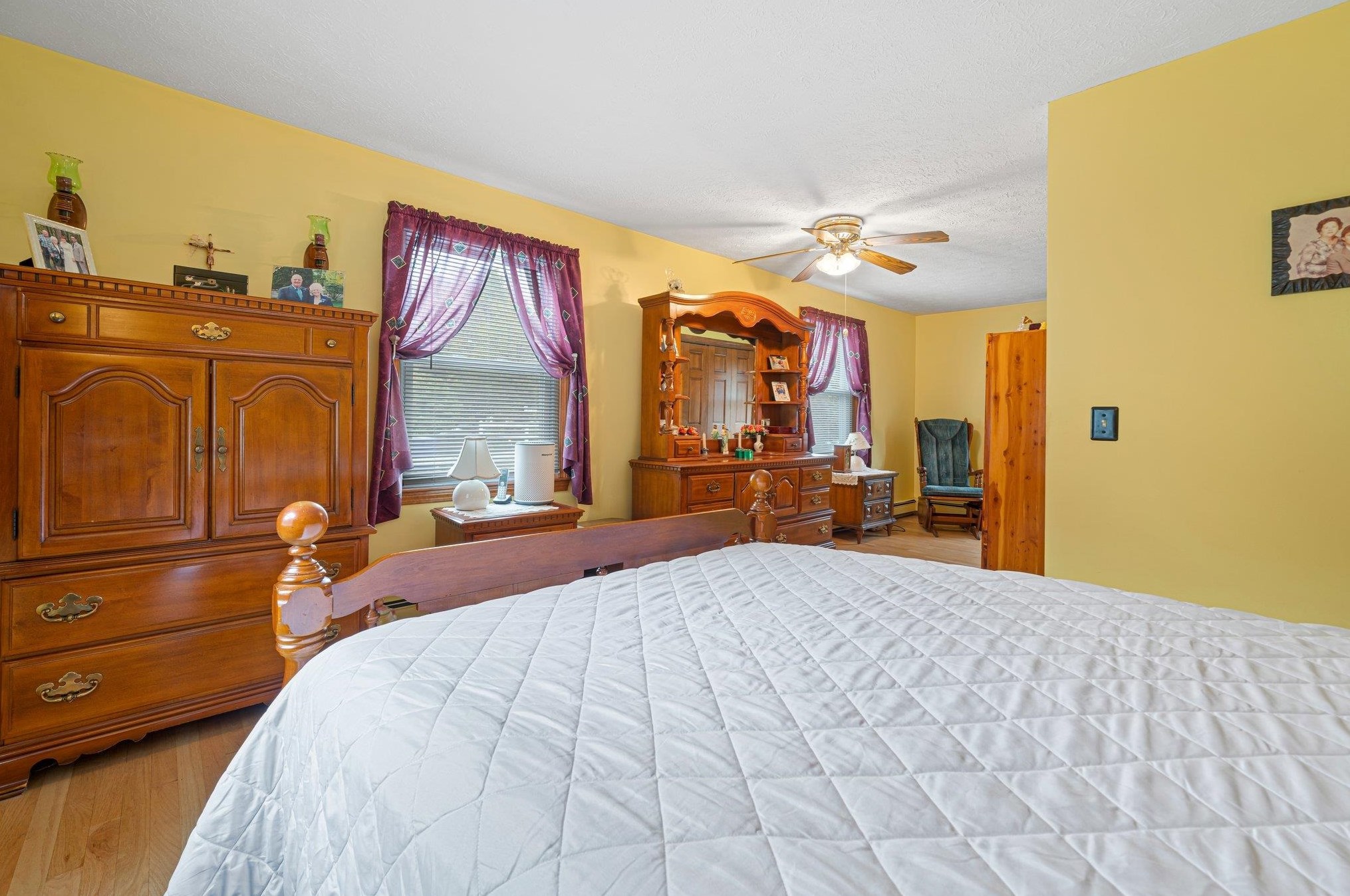 40 Wind Song Ave, Manchester, NH 03104-4122