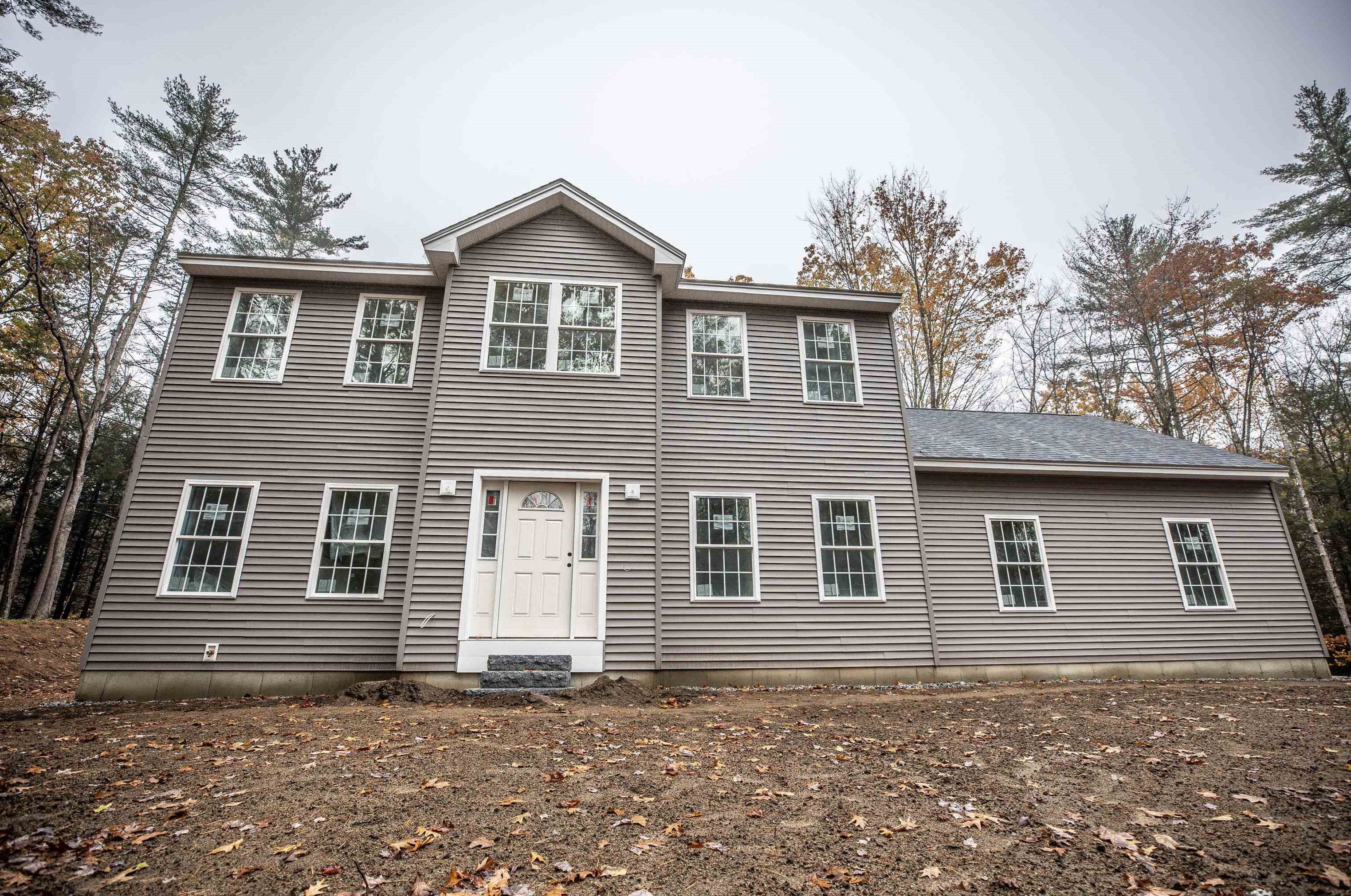 566 Forest Rd, Wilton, NH 03086