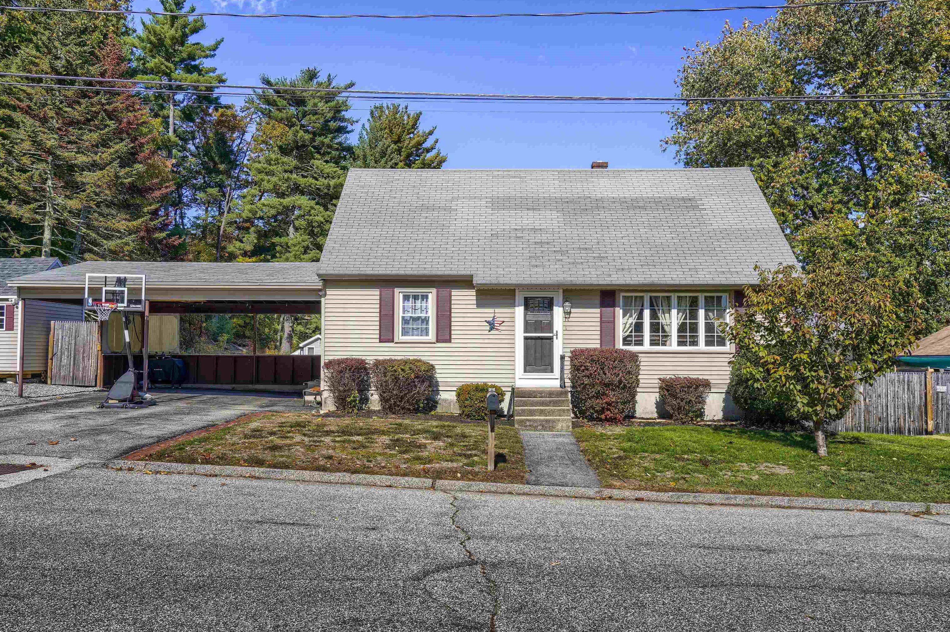 71 Erie St, Manchester, NH 03102-5154