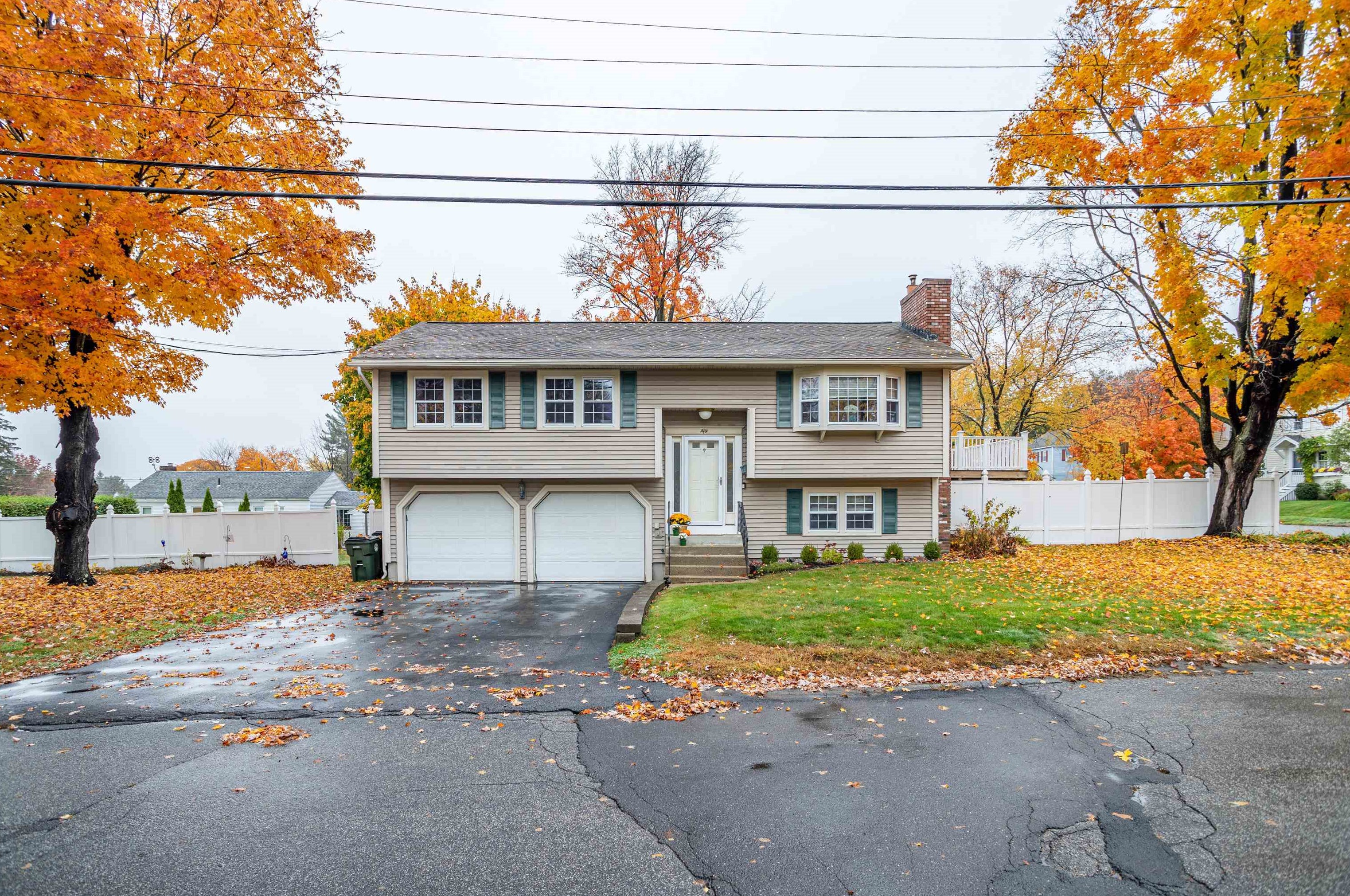 50 Irwin Dr, Manchester, NH 03104-1724