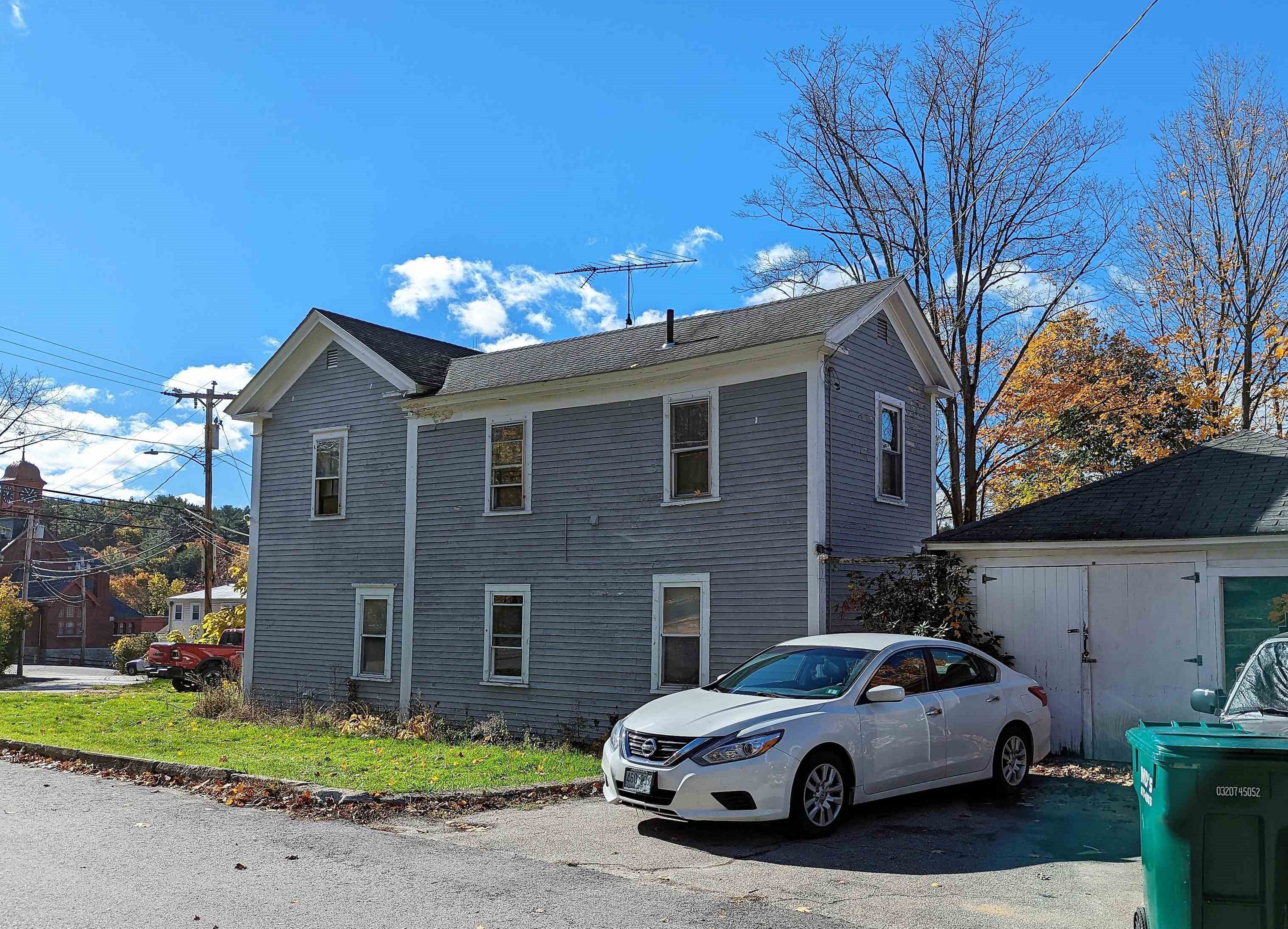 10 Whiting Hill Rd, Wilton, NH 03086