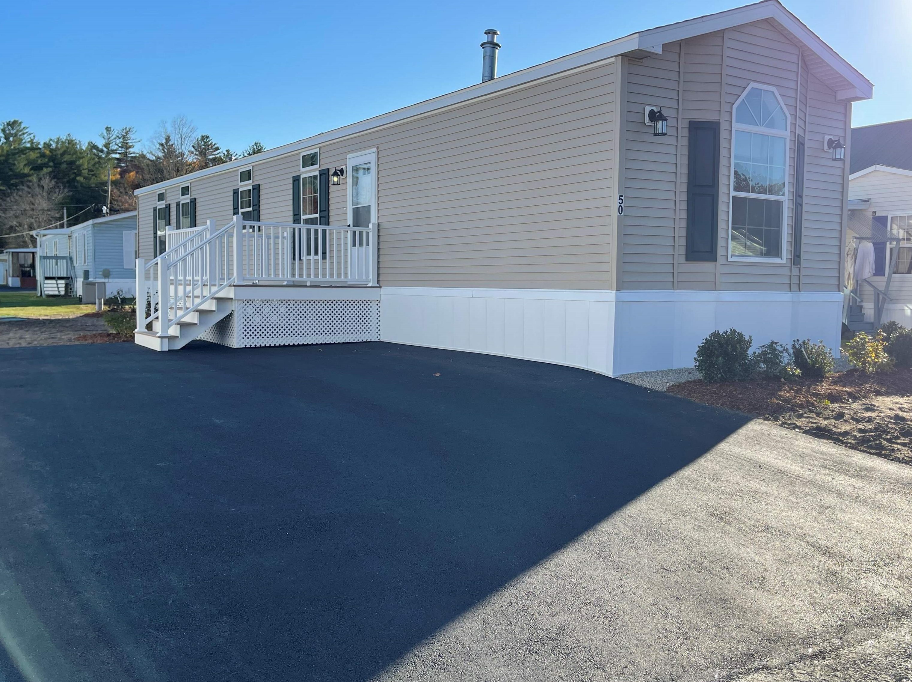 50 Bell Dr, Salem, NH 03079