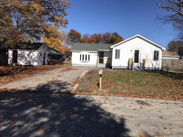 54 Dorchester St, Manchester, NH 03103