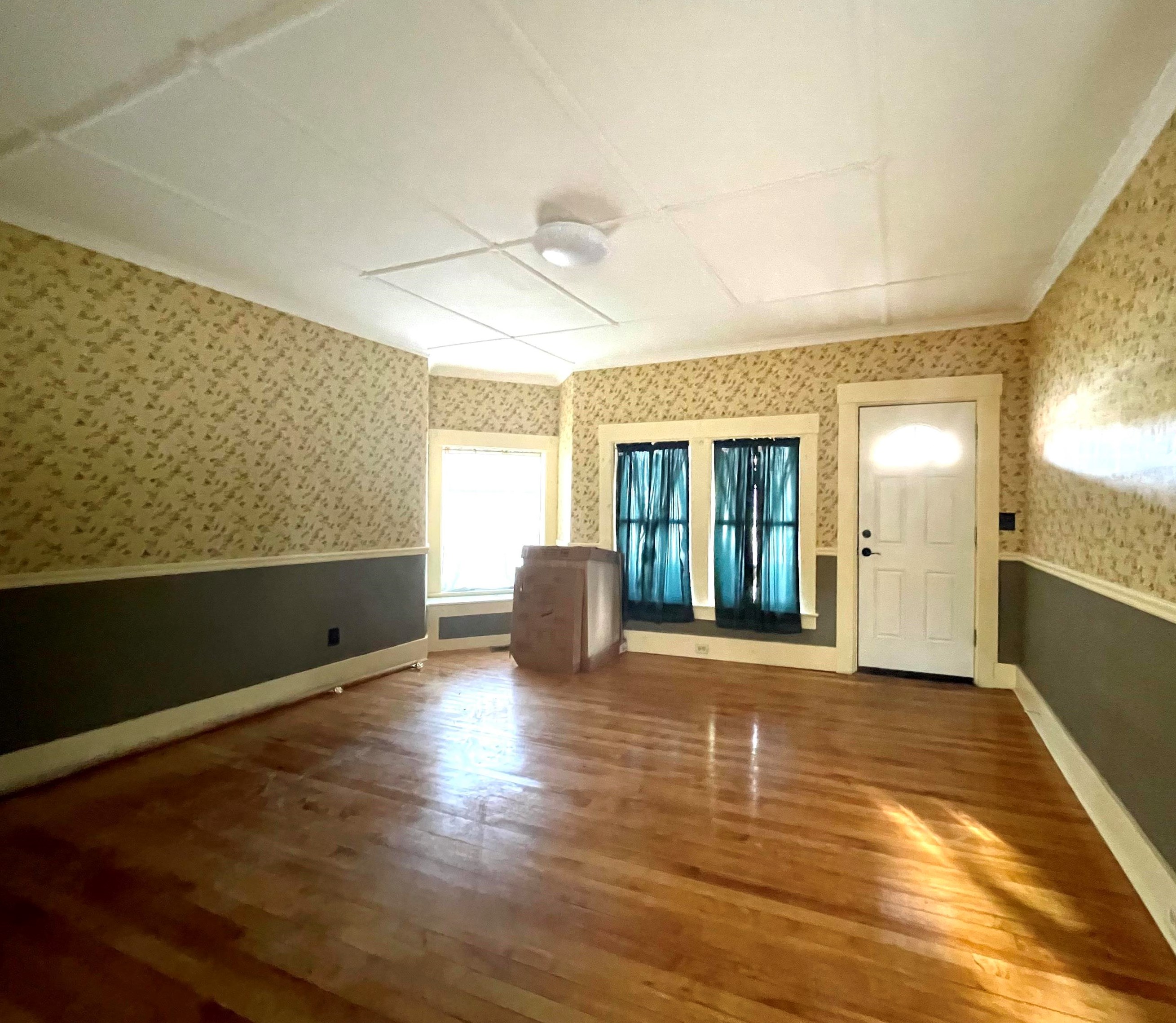 5 Prospect St, Lancaster NH  03584-3247 exterior